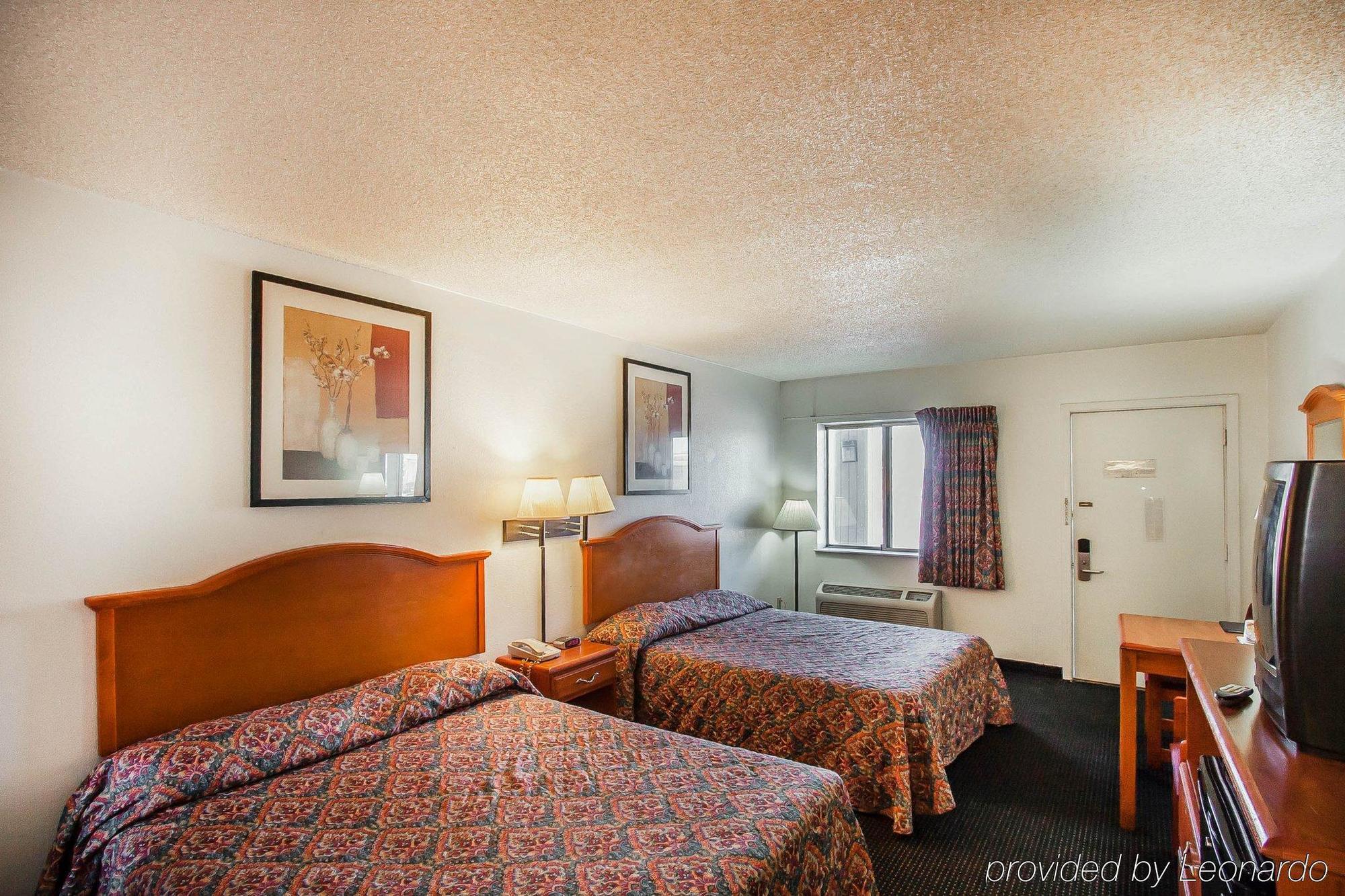 Rodeway Inn Effingham Dış mekan fotoğraf