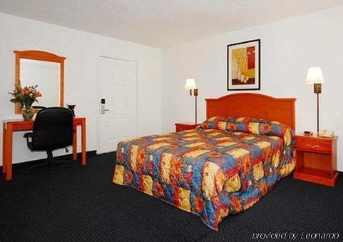 Rodeway Inn Effingham Oda fotoğraf