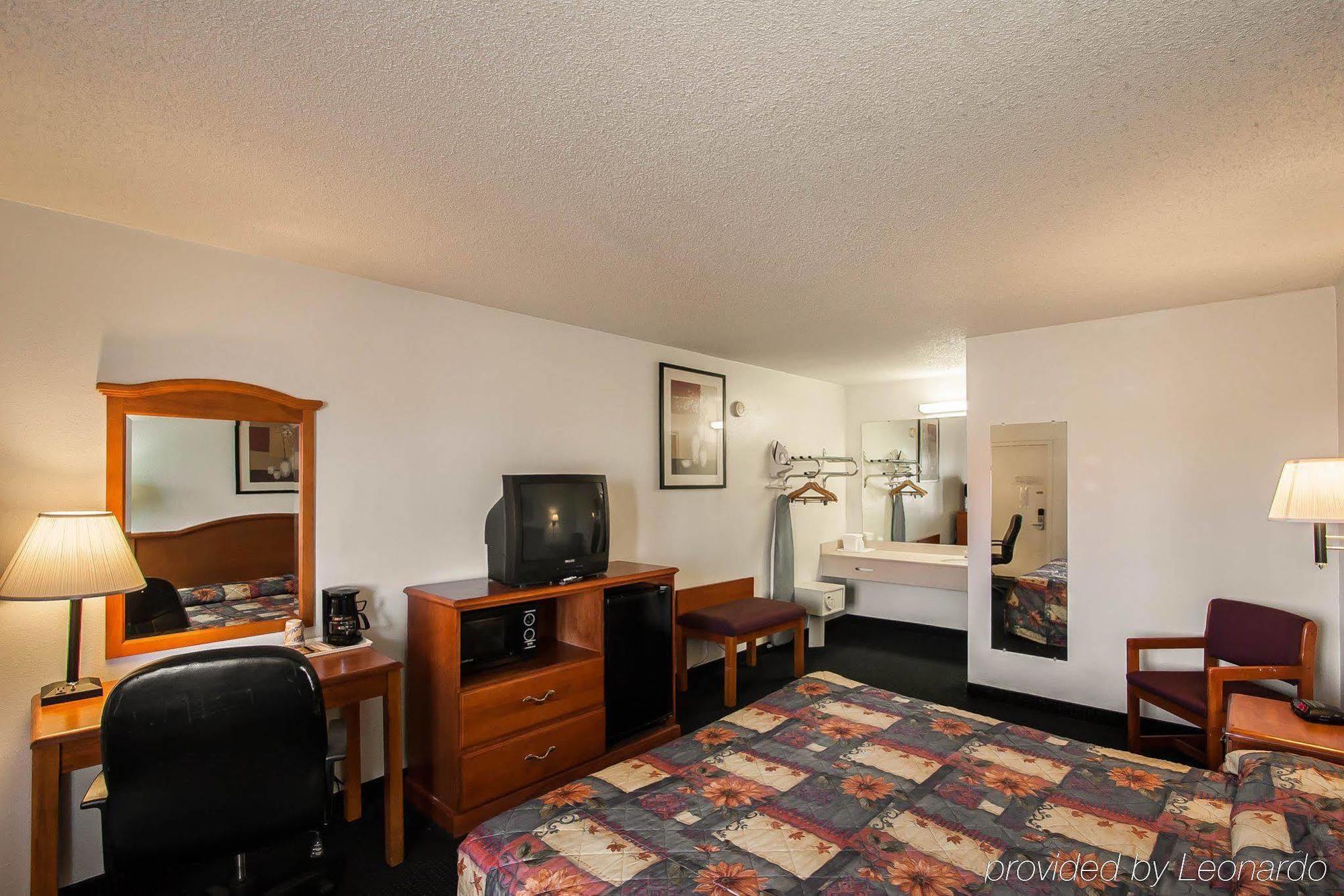 Rodeway Inn Effingham Dış mekan fotoğraf
