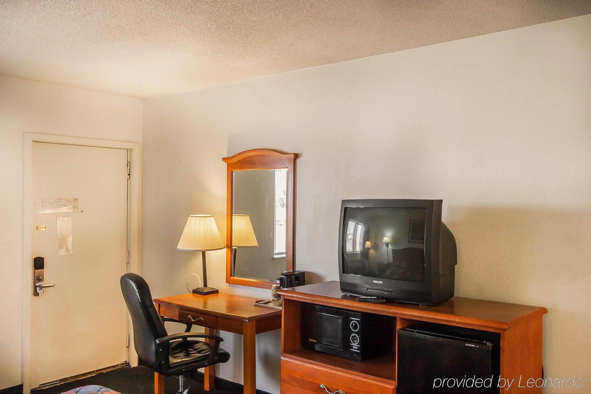 Rodeway Inn Effingham Dış mekan fotoğraf