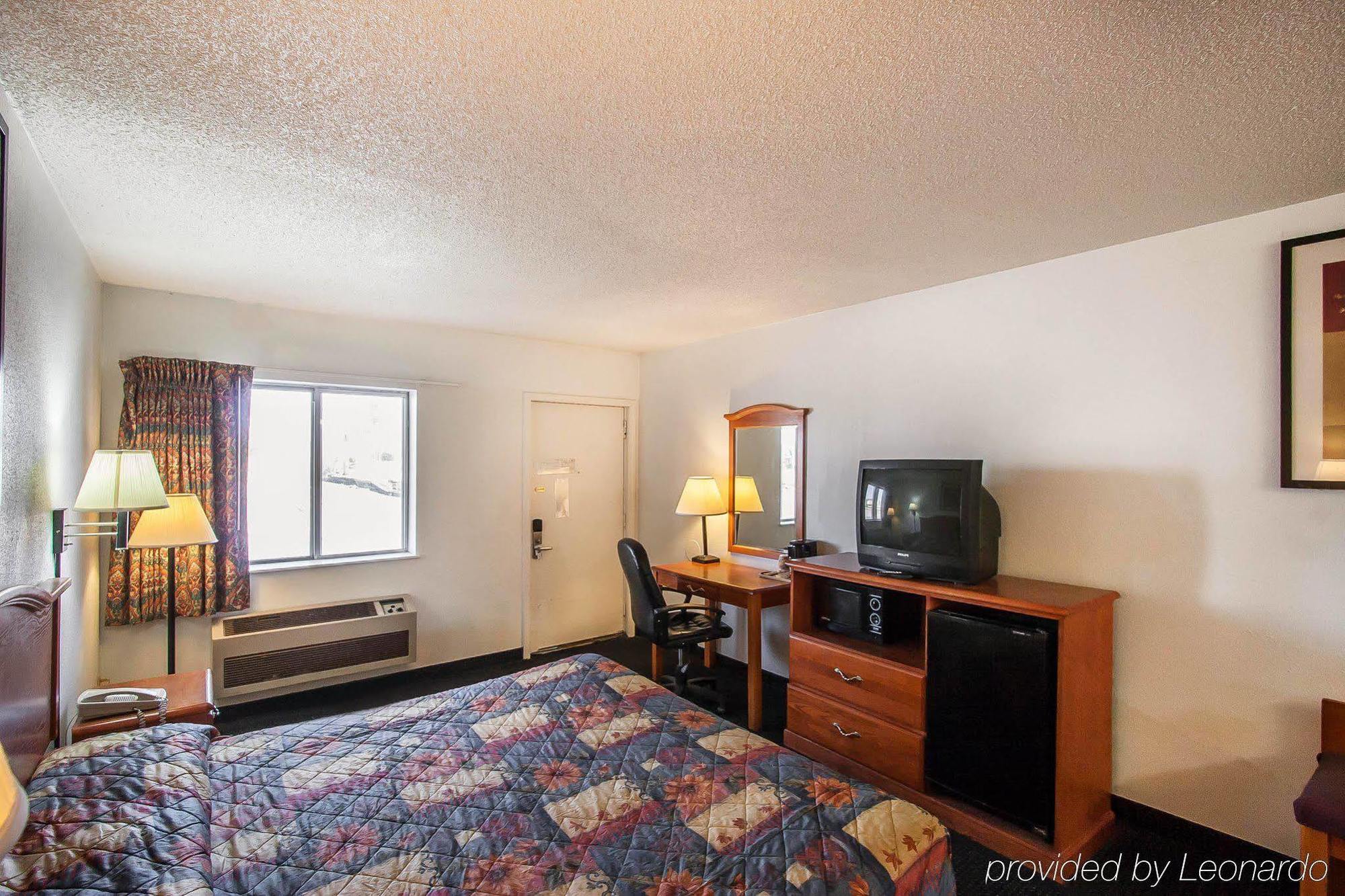 Rodeway Inn Effingham Dış mekan fotoğraf