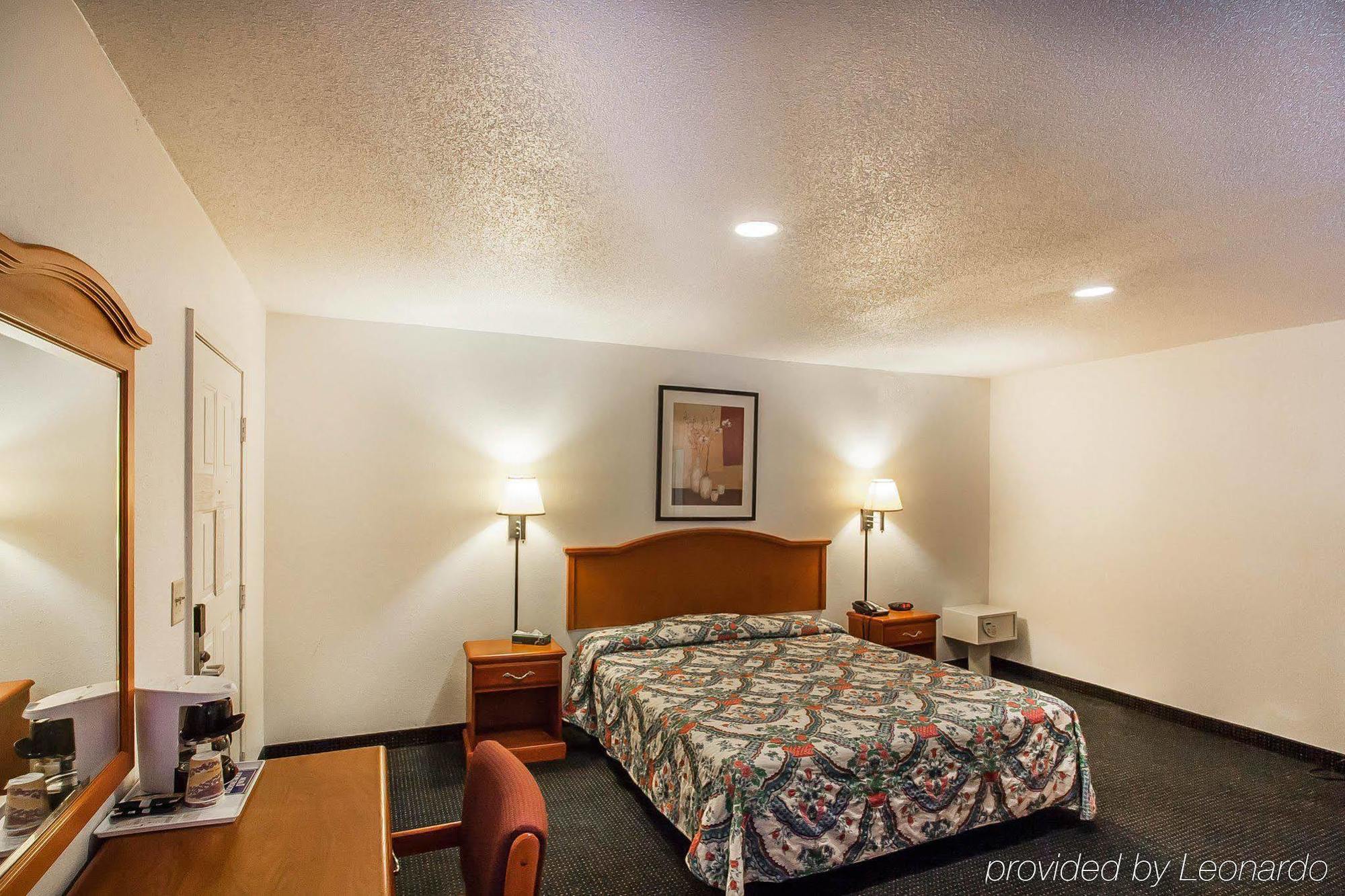 Rodeway Inn Effingham Dış mekan fotoğraf